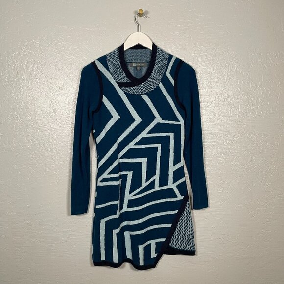Title Nine Women S Blue Geometric Sweater Dress Cowl Neck Pockets Merino Wool - Picture 1 of 10